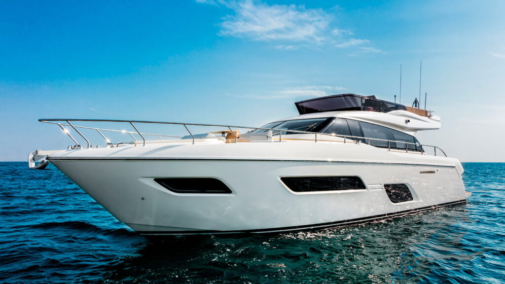Ferretti-Yachts-550-exteriores-5