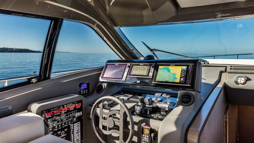 Ferretti-Yachts-550-interiores-5